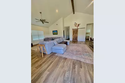 603 E Ellis Street, Llano, TX 78643 - Photo 3