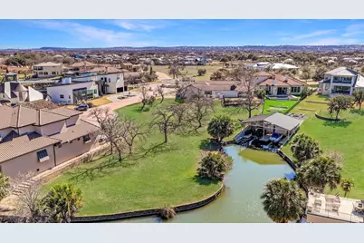 83E Applehead Island Drive, Horseshoe Bay, TX 89657 - Photo 9