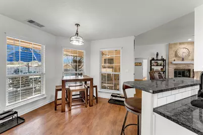 185 Broadmoor St, Meadowlakes, TX 78654 - Photo 11