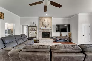 185 Broadmoor St, Meadowlakes, TX 78654 - Photo 5