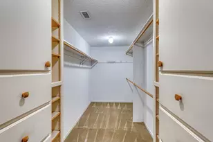 508 W Lakecrest, Bluffton, TX 78607 - Photo 17