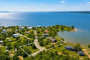 508 W Lakecrest, Bluffton, TX 78607 - Photo 3
