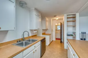 508 W Lakecrest, Bluffton, TX 78607 - Photo 11