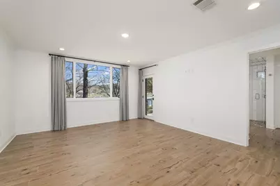 1001 Lakeshore Dr, Marble Falls, TX 78654 - Photo 13