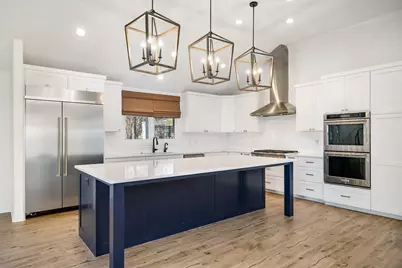 1001 Lakeshore Dr, Marble Falls, TX 78654 - Photo 9