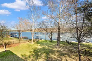 1001 Lakeshore Dr, Marble Falls, TX 78654 - Photo 9