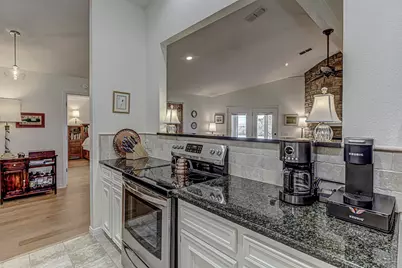 507 Mountain Drive, Horseshoe Bay, TX 78657 - Photo 11