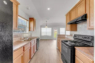 204 Cailin Ct, Burnet, TX 78611 - Photo 15