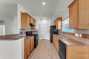 204 Cailin Ct, Burnet, TX 78611 - Photo 13