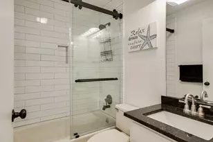 402 Lost Echo, Horseshoe Bay, TX 78657 - Photo 19