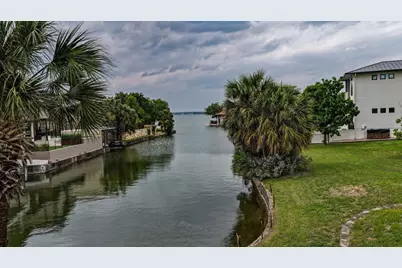 67 Applehead Island Drive, Horseshoe Bay, TX 78657 - Photo 5