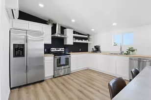 728 Driftwood Ln, Cottonwood Shores, TX 78657 - Photo 5