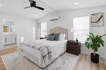 728 Driftwood Ln, Cottonwood Shores, TX 78657 - Photo 13