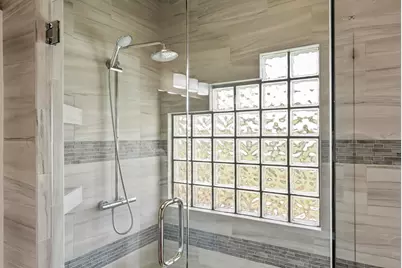 106 Long Mountain, Horseshoe Bay, TX 78657 - Photo 17