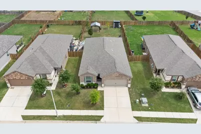 321 Freedom Park Ave, Liberty Hill, TX 78642 - Photo 23