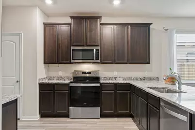 321 Freedom Park Ave, Liberty Hill, TX 78642 - Photo 5