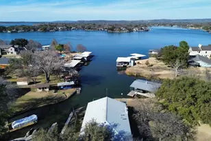 305 W Briar Dr, Granite Shoals, TX 78654 - Photo 1