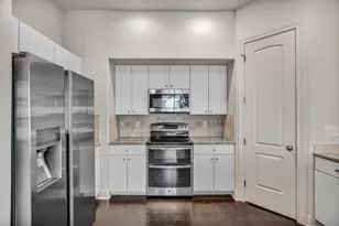 306 Enclave Cir, Horseshoe Bay, TX 78657 - Photo 9