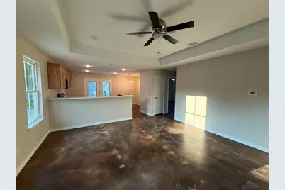 1710 E Avenue J, Lampasas, TX 76550 - Photo 3
