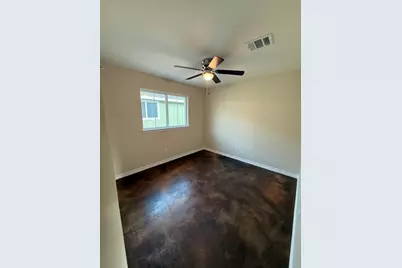 1710 E Avenue J, Lampasas, TX 76550 - Photo 5