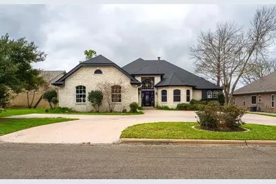 415 St Andrews Street, Meadowlakes, TX 78654 - Photo 1