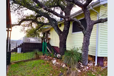 874 Sandy Mountain Dr, Sunrise Beach, TX 78643 - Photo 3