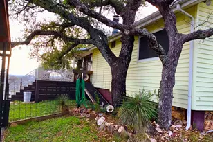 874 Sandy Mountain Dr, Sunrise Beach, TX 78643 - Photo 3