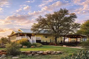 874 Sandy Mountain Dr, Sunrise Beach, TX 78643 - Photo 1