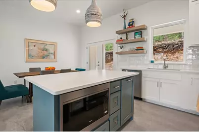 405 Taylor Drive, Horseshoe Bay, TX 78657 - Photo 15