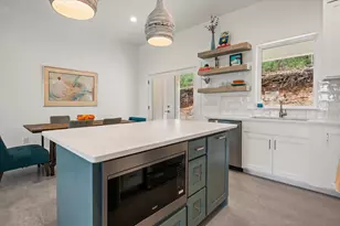 405 Taylor Dr, Horseshoe Bay, TX 78657 - Photo 15