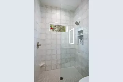 405 Taylor Drive, Horseshoe Bay, TX 78657 - Photo 19