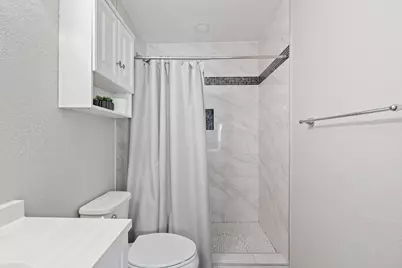 104 Cove E, Horseshoe Bay, TX 78657 - Photo 19