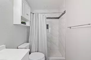 104 Cove E, Horseshoe Bay, TX 78657 - Photo 19