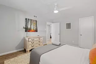 104 Cove E, Horseshoe Bay, TX 78657 - Photo 23