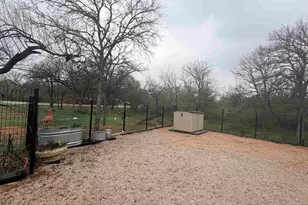 105 E Pine Dr, Granite Shoals, TX 78654 - Photo 5