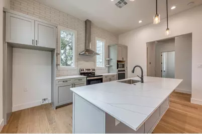 309 Alabaster, Horseshoe Bay, TX 78657 - Photo 9