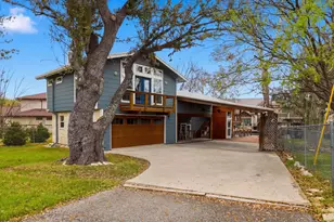 331 Grandview Dr, Horseshoe Bay, TX 78657 - Photo 3