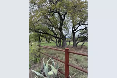 5 Barlow Drive, Briggs, TX 78608 - Photo 7