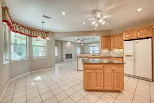 211 Gateway Pkwy, Marble Falls, TX 78654 - Photo 7