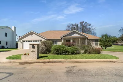 104 Firestone Place, Meadowlakes, TX 78654 - Photo 1
