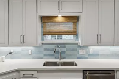 119 Robin Roads, Highland Haven, TX 78654 - Photo 15