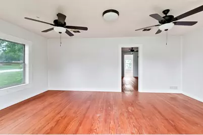 419 Avenue G Avenue, Marble Falls, TX 78654 - Photo 7