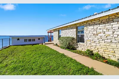 919 Lakeshore Loop, Tow, TX 78672 - Photo 29