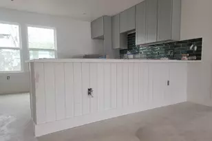 149 W Hickory St, Granite Shoals, TX 78654 - Photo 5