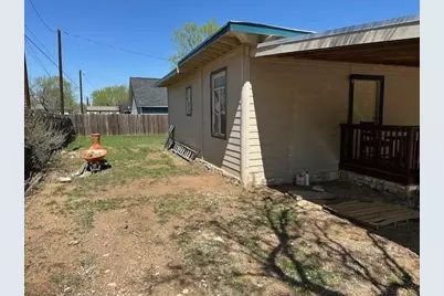 802 Magnolia, Cottonwood Shores, TX 78657 - Photo 11