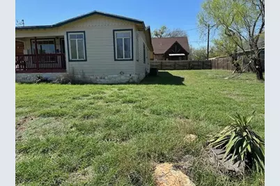 802 Magnolia, Cottonwood Shores, TX 78657 - Photo 3