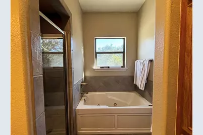 304 Deer Hollow, Horseshoe Bay, TX 78657 - Photo 11