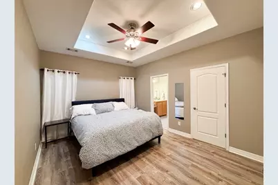 304 Deer Hollow, Horseshoe Bay, TX 78657 - Photo 9