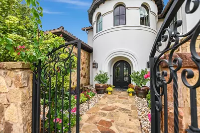 26804 Masters Parkway, Spicewood, TX 78669 - Photo 5