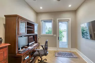 520 The Trails Pkwy, Horseshoe Bay, TX 78657 - Photo 17